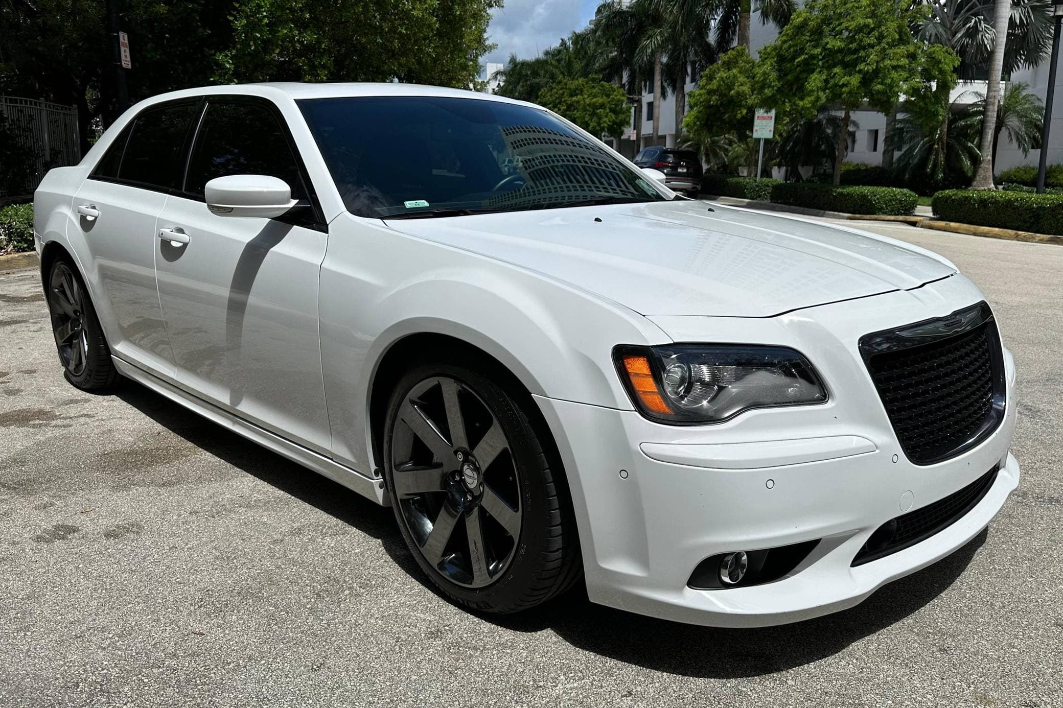 2014 Chrysler 300 sold for $16,000