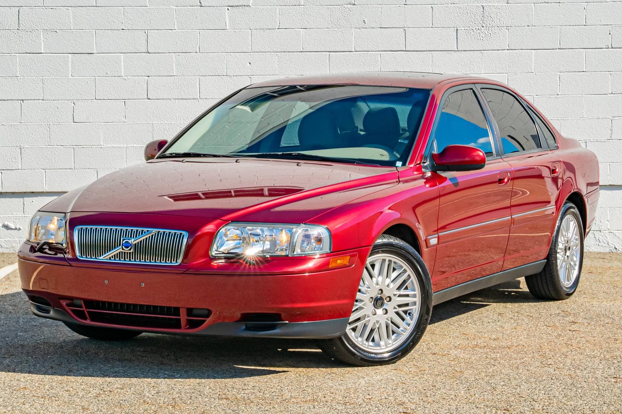 2003 Volvo S80 sold for $11,750
