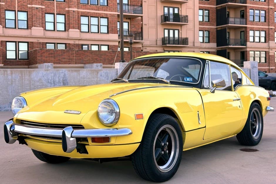 1970 Triumph GT6 sold for $16,000