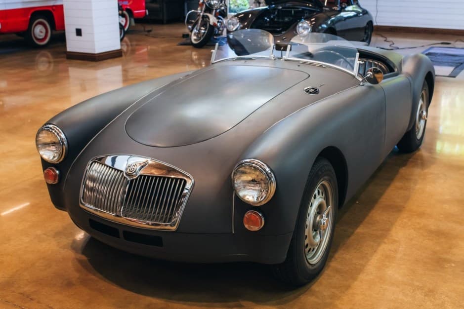 1960 MG MGA sold for $21,250