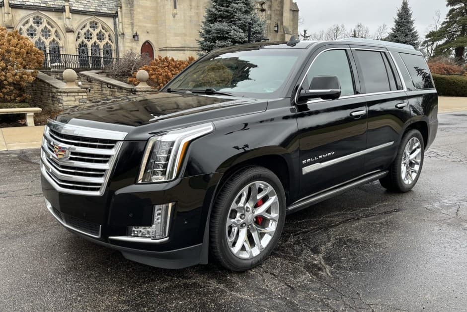 2018 Cadillac Escalade K2XL (2015-2020) sold for $54,500