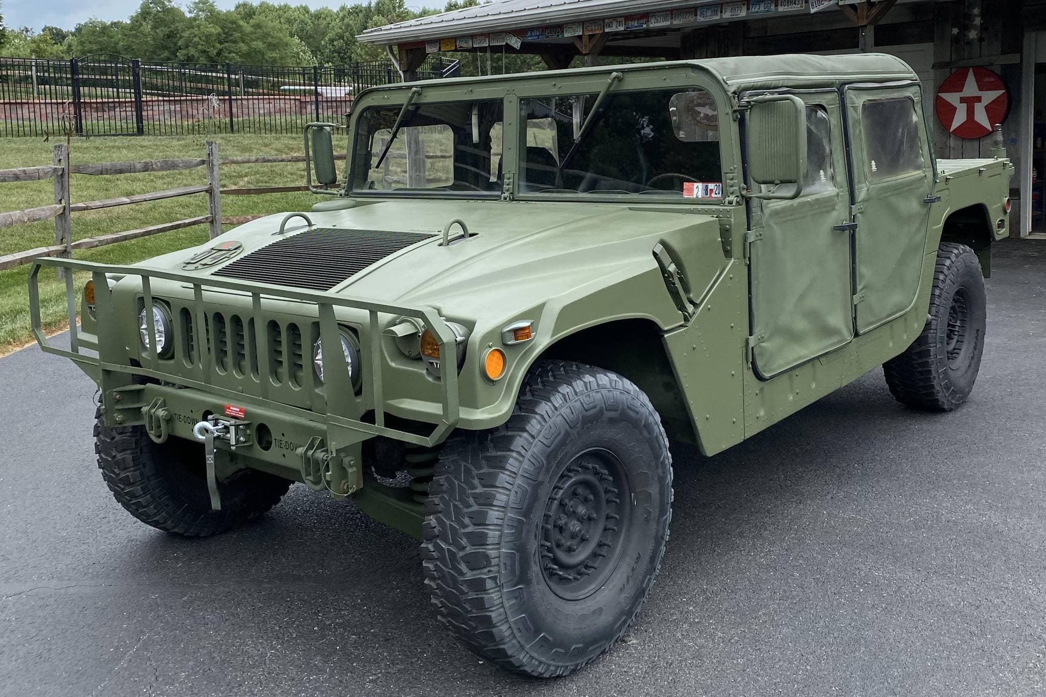 1998 AM General Hummer sold for $17,000