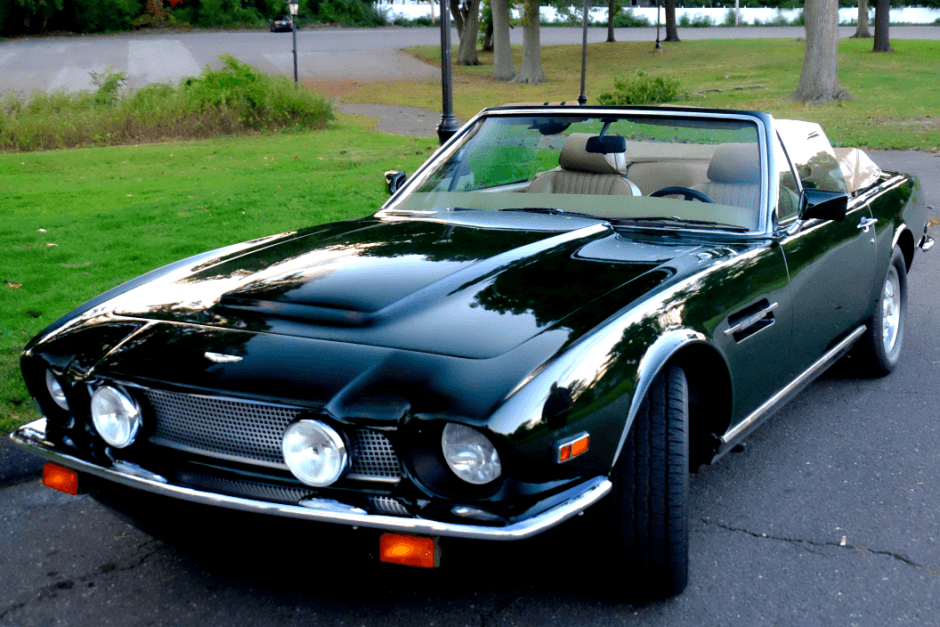 1982 Aston Martin V8 (1977-1989) sold for $165,000