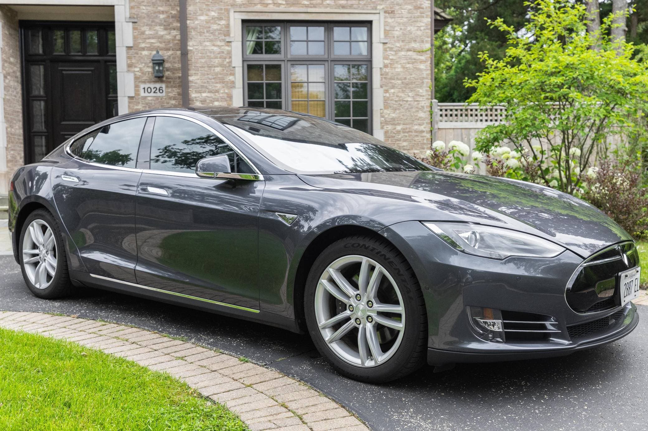 2015 Tesla Model S sold for $34,360