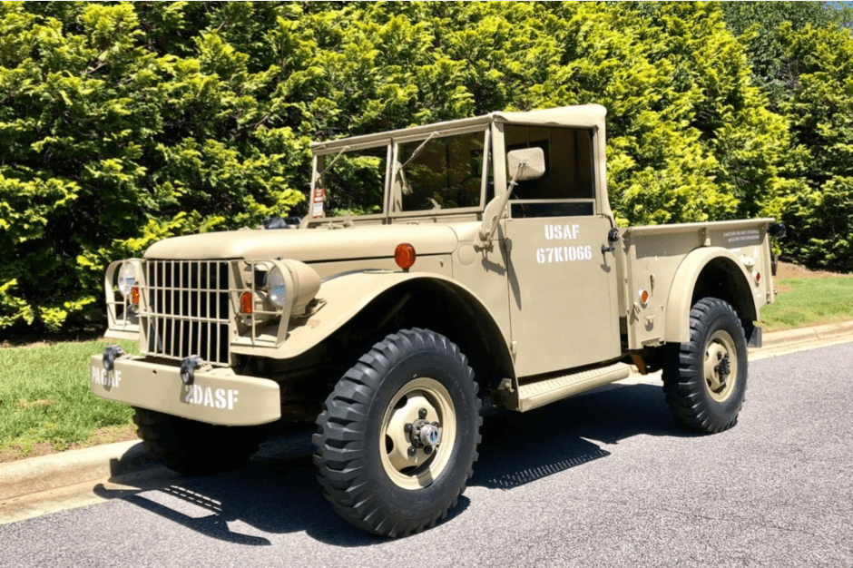1952 Dodge Military Vehicles sold for $18,250