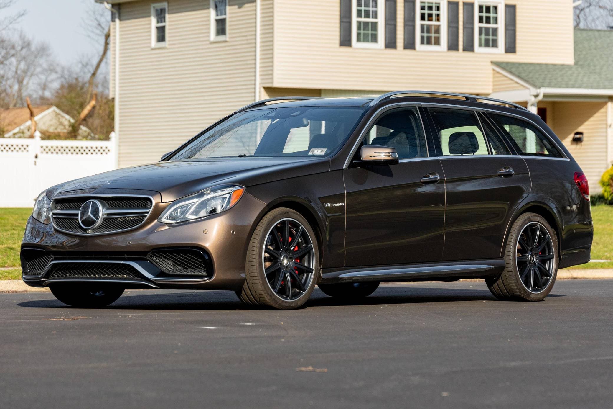 2014 Mercedes-Benz W212 E63 AMG sold for $34,100