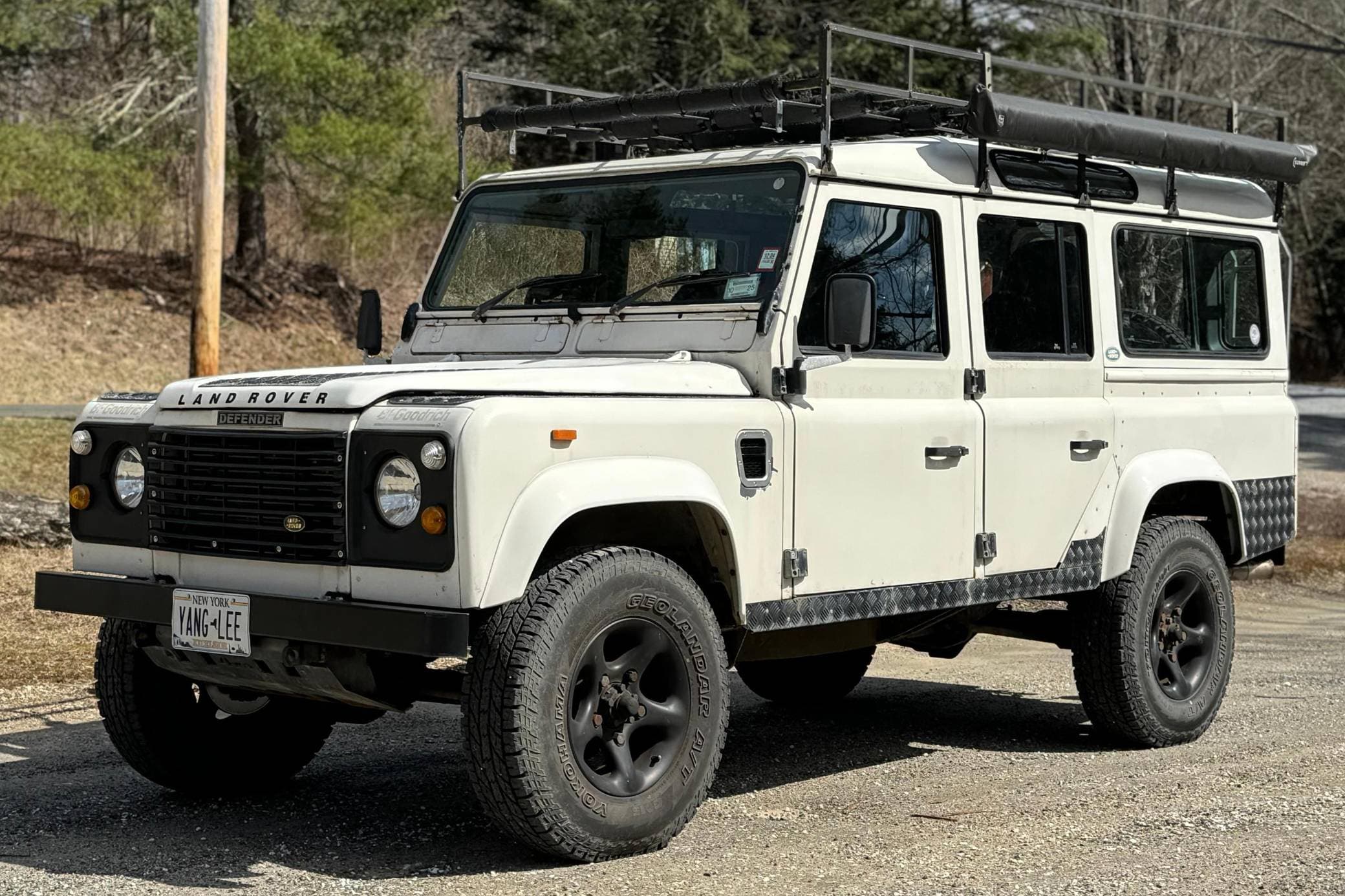 1994 Land Rover Defender sold for $21,500
