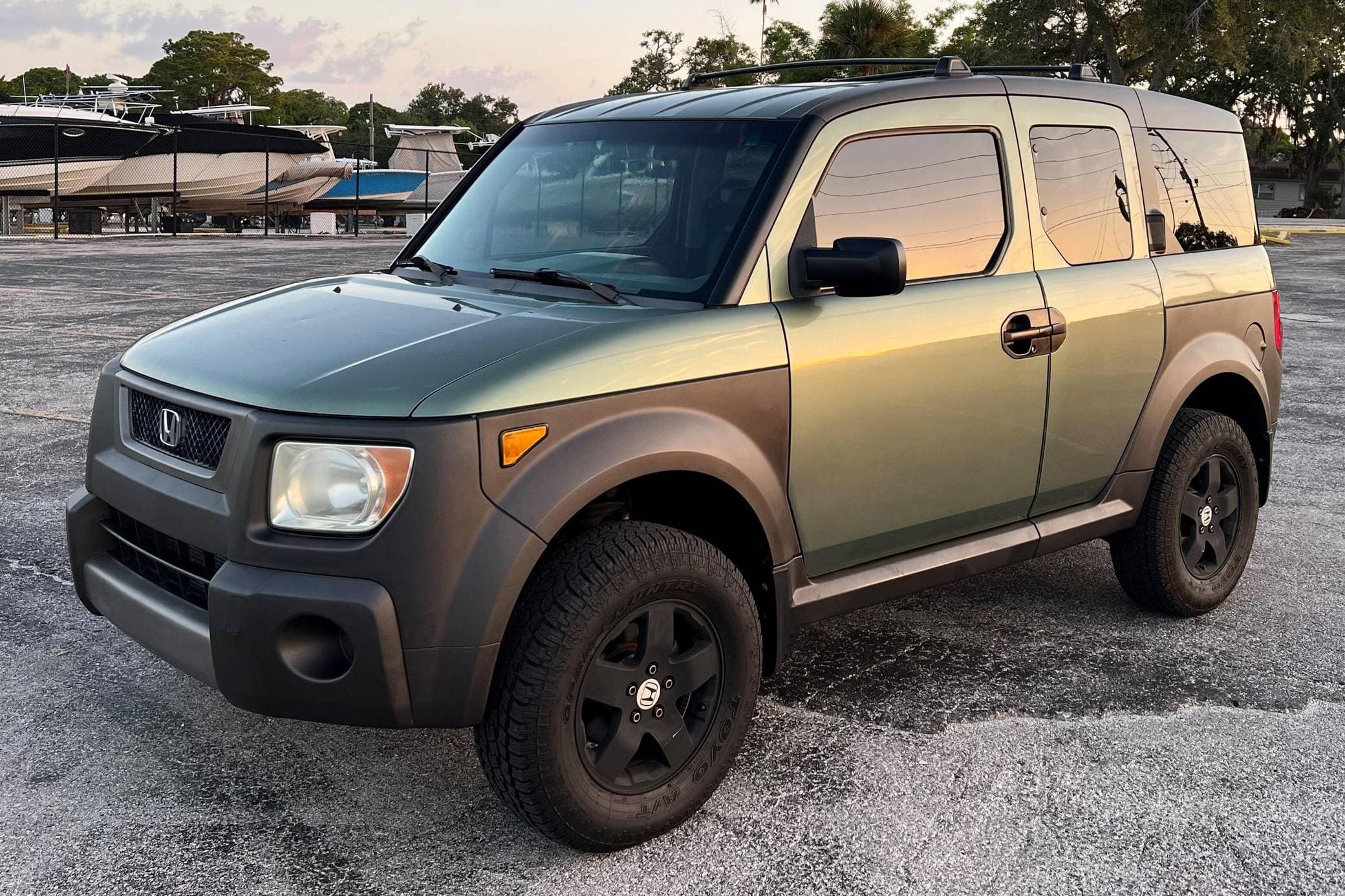 2005 Honda Element sold for $9,103
