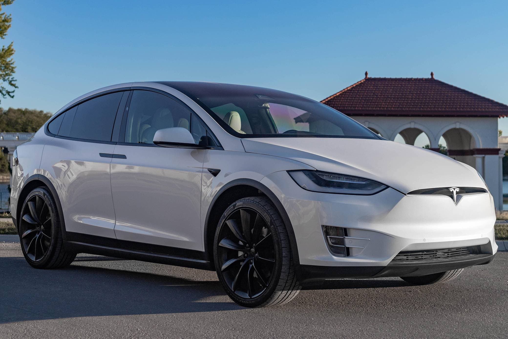 2021 Tesla Model X sold for $80,000