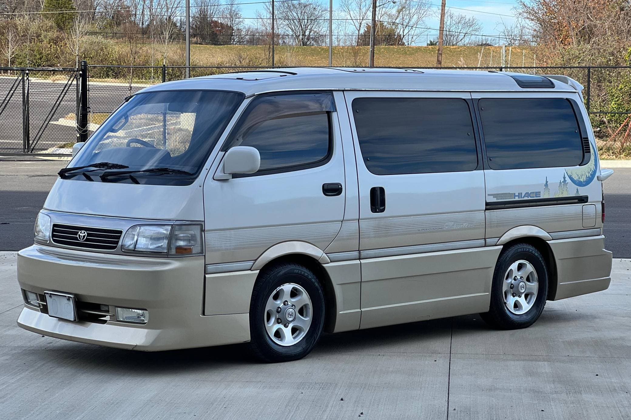 1994 Toyota HiAce sold for $15,500