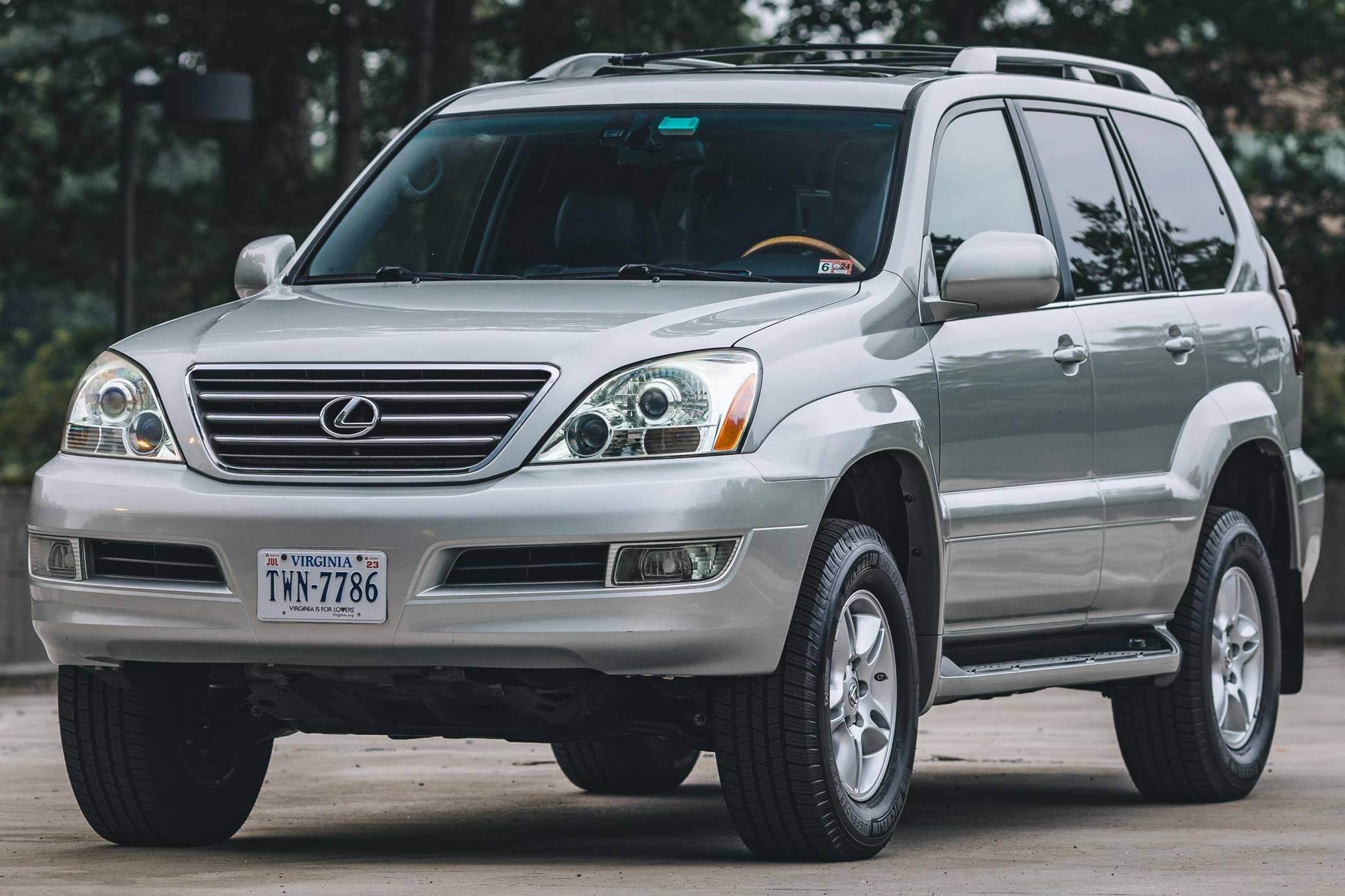 2005 Lexus GX sold for $23,500