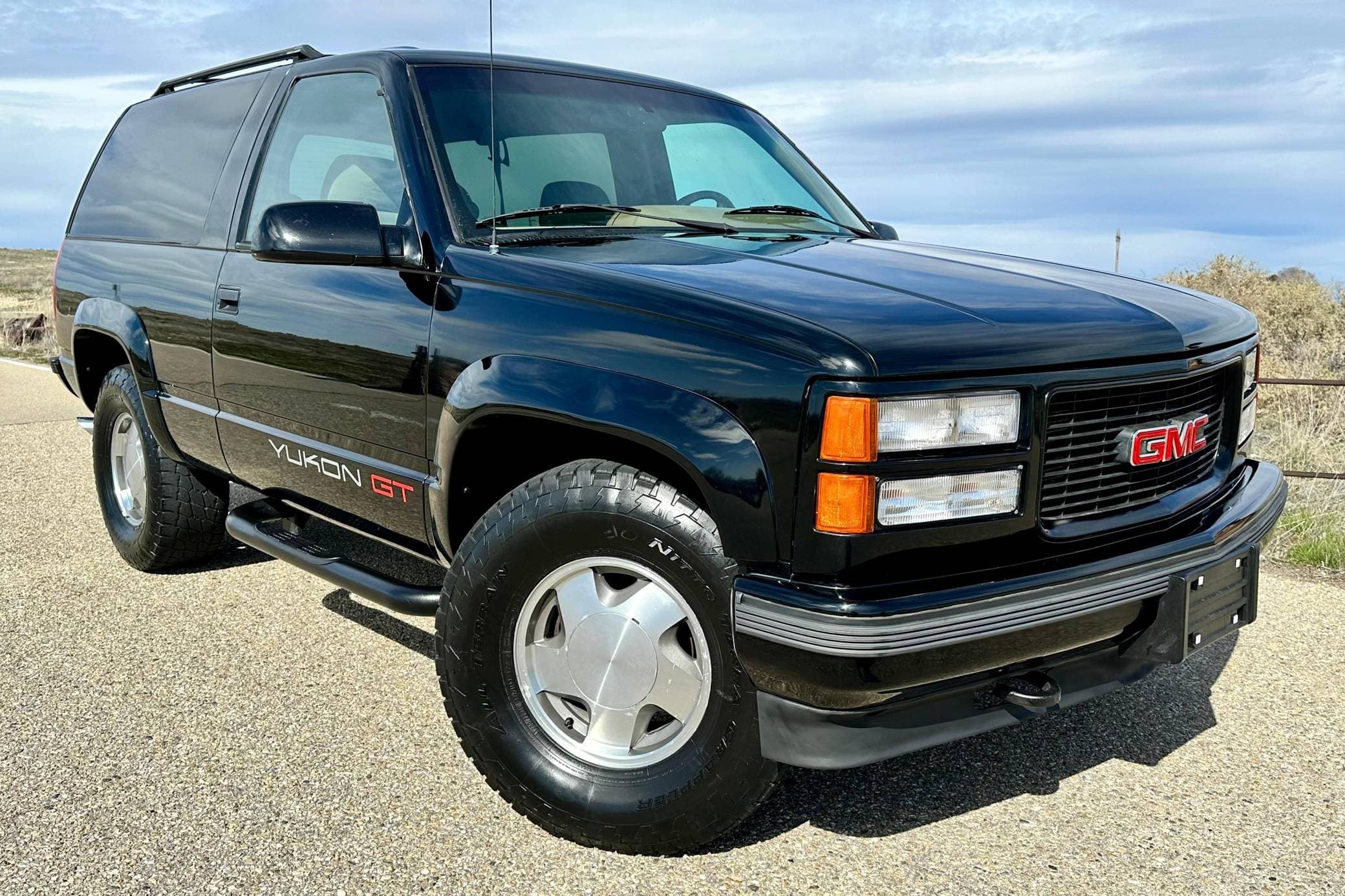 1995 GMC Yukon sold for $11,501