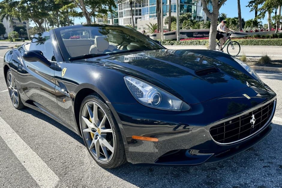 2012 Ferrari California sold for $91,000