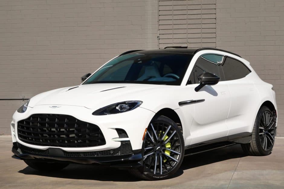 2023 Aston Martin DBX sold for $190,000