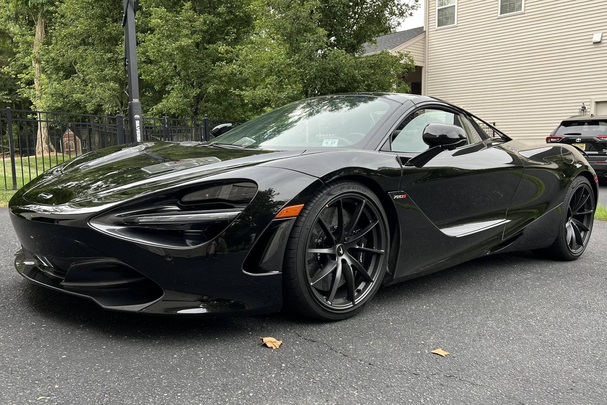 2022 McLaren 720S sold for $277,500