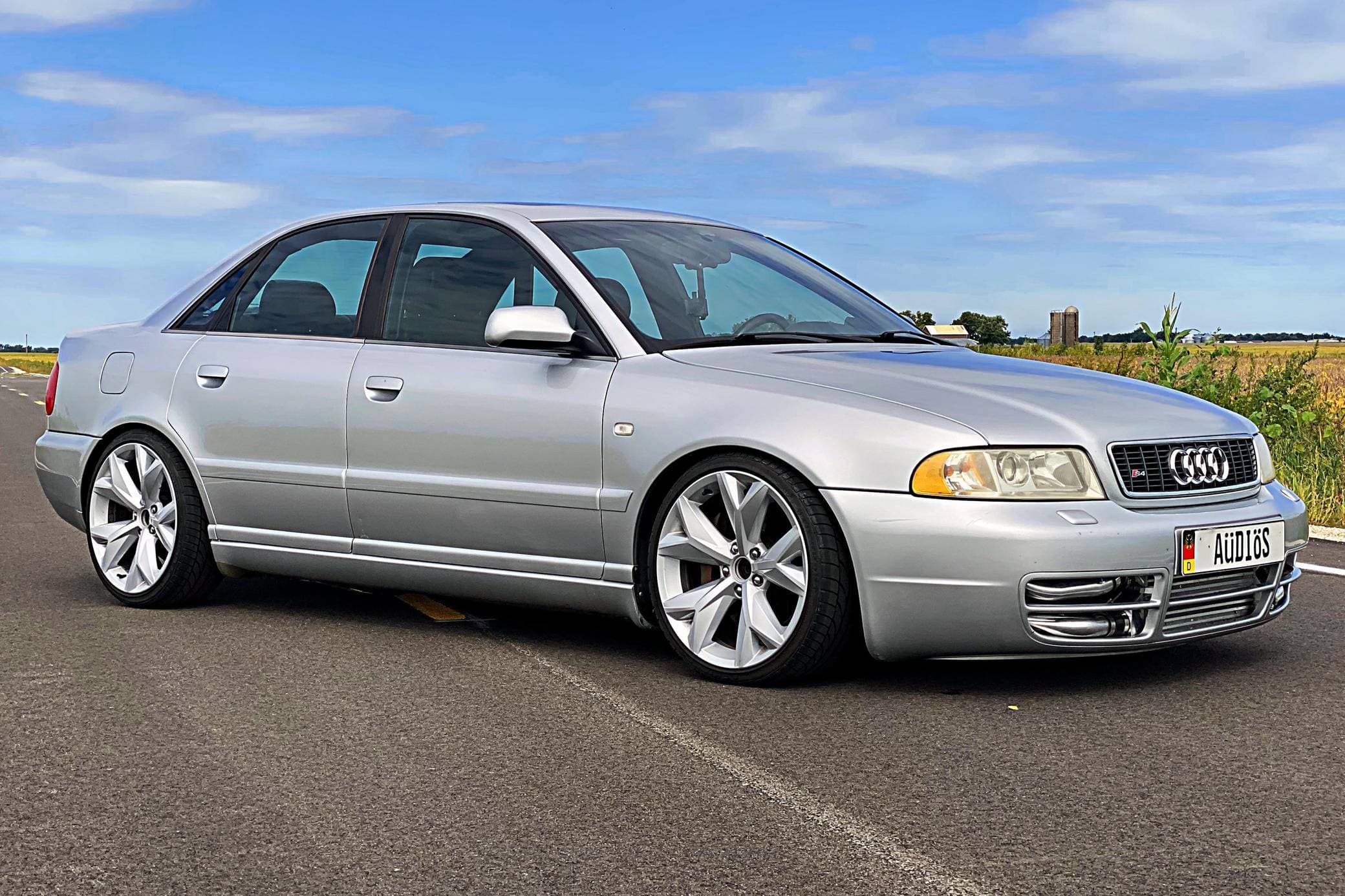 2001 Audi B5 S4 sold for $5,400