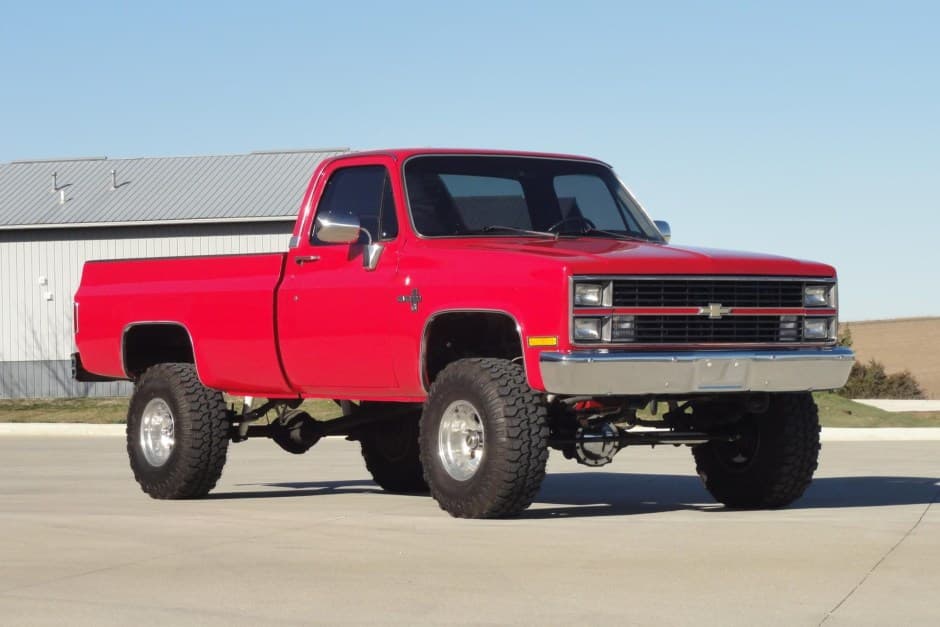 1983 Chevrolet C/K (1973-1991) sold for $26,000