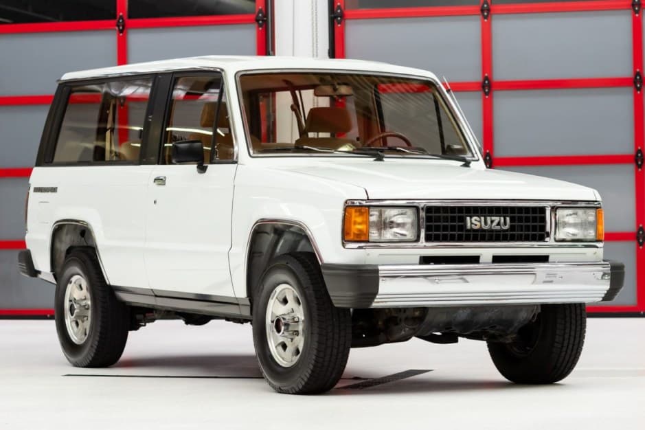 1987 Isuzu Trooper sold for $16,575