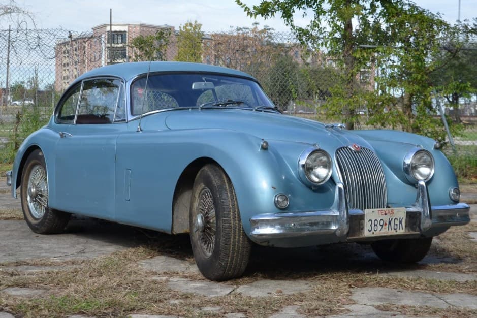 1961 Jaguar XK150 sold for $17,650