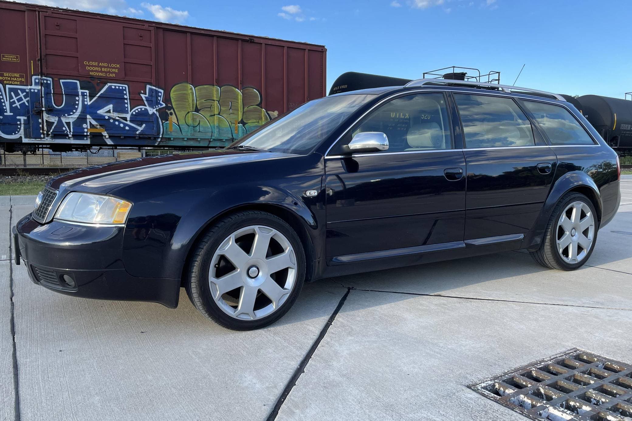 2002 Audi S6 sold for $16,250