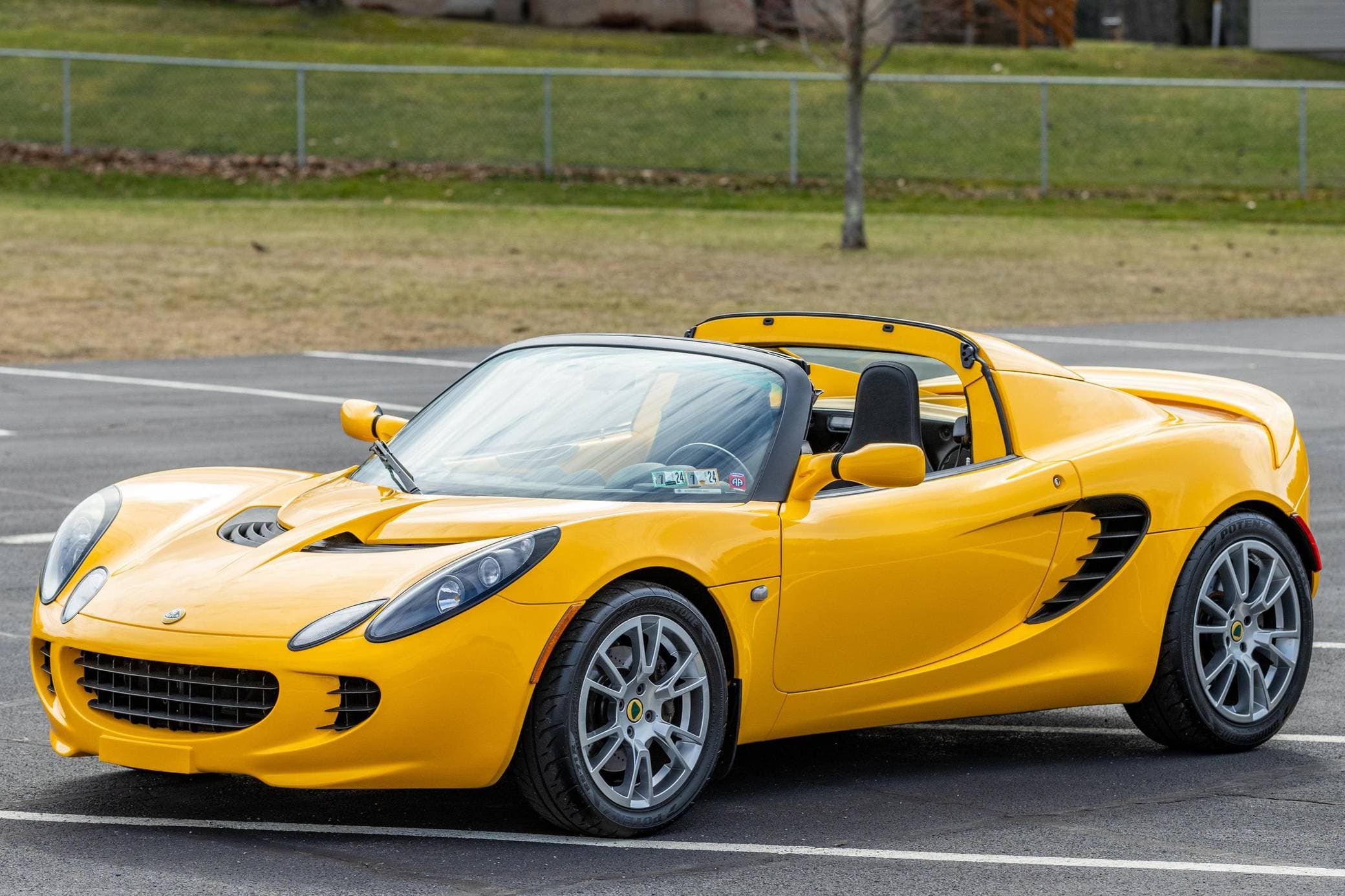 2008 Lotus Elise sold for $50,500