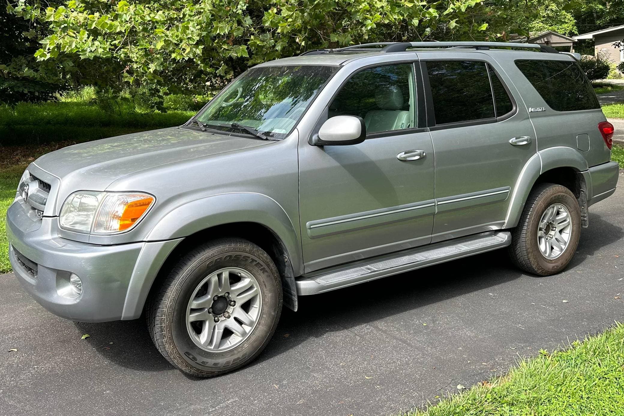 2006 Toyota Sequoia sold for $7,900