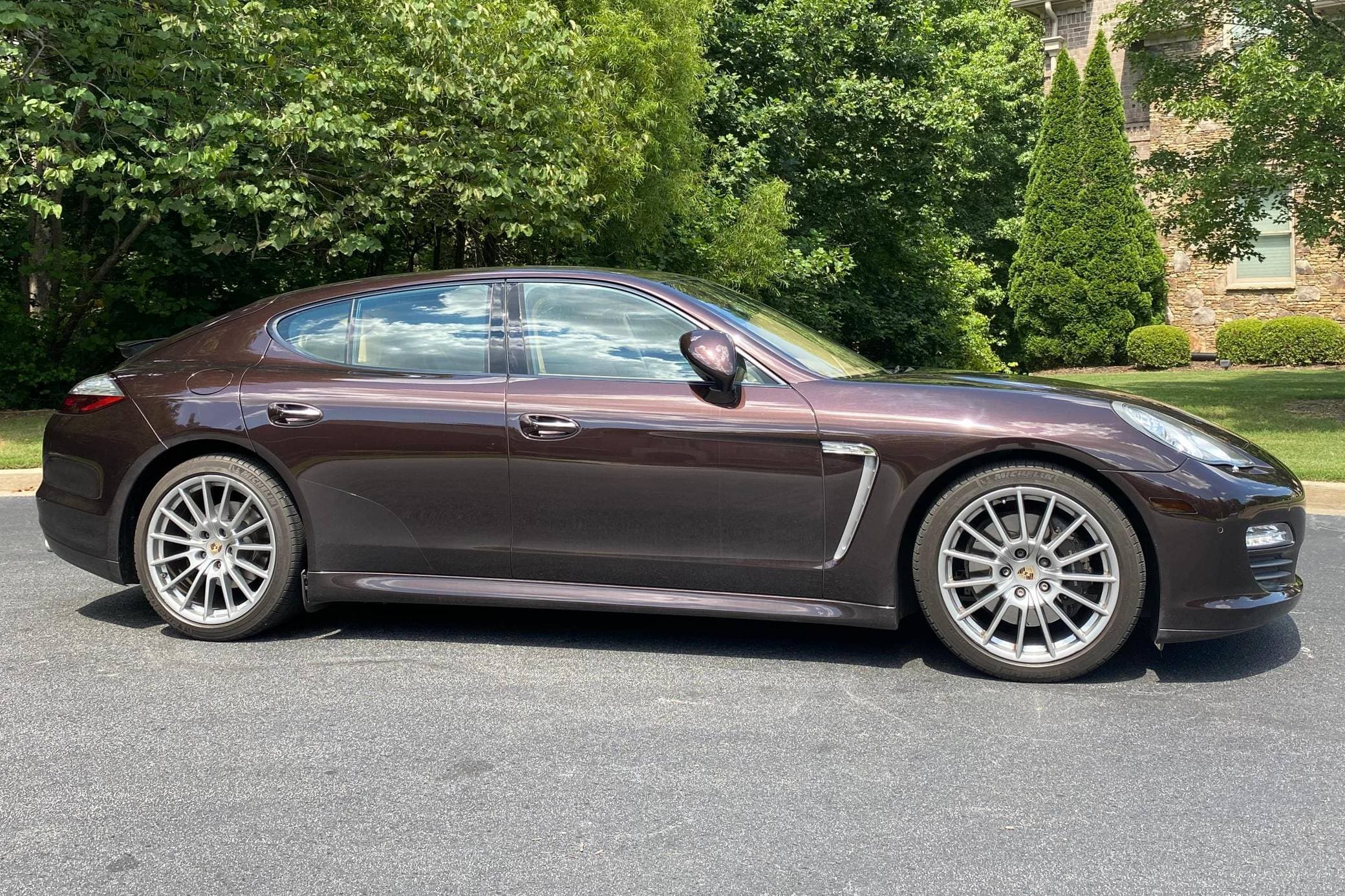 2011 Porsche Panamera sold for $26,750