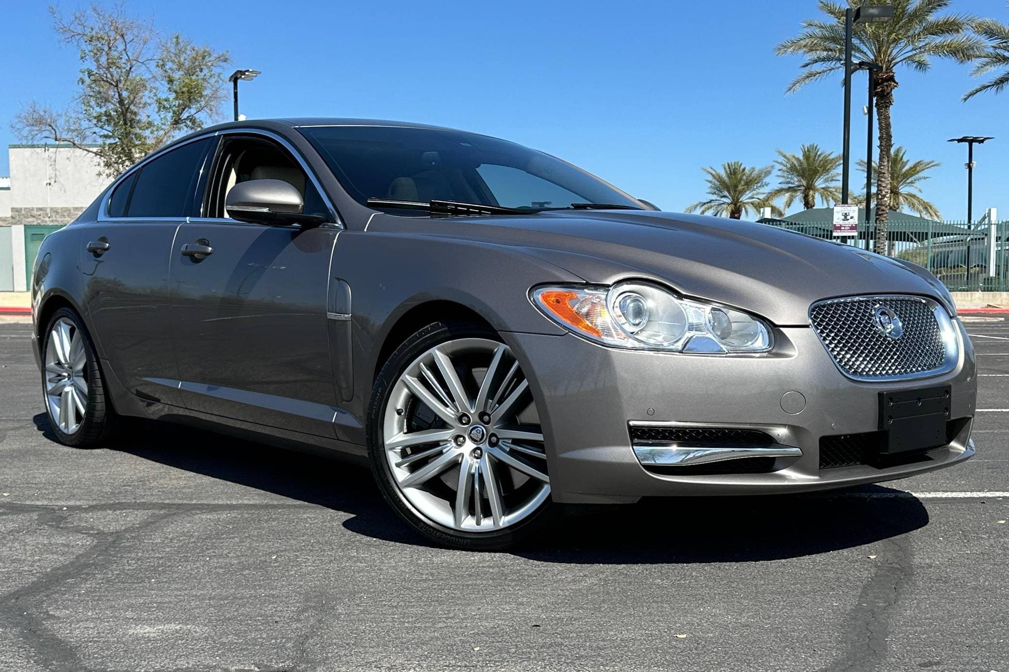 2011 Jaguar XF sold for $13,500