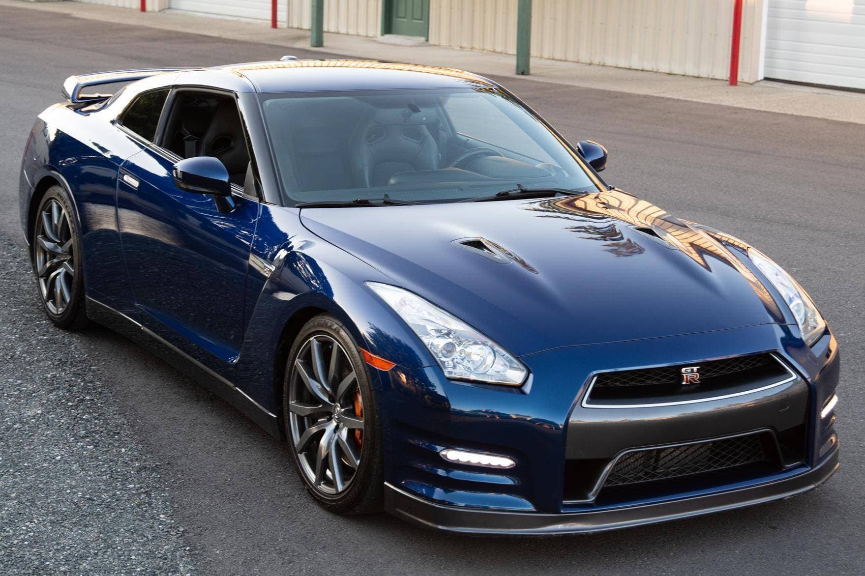 2014 Nissan R35 GT-R sold for $70,500