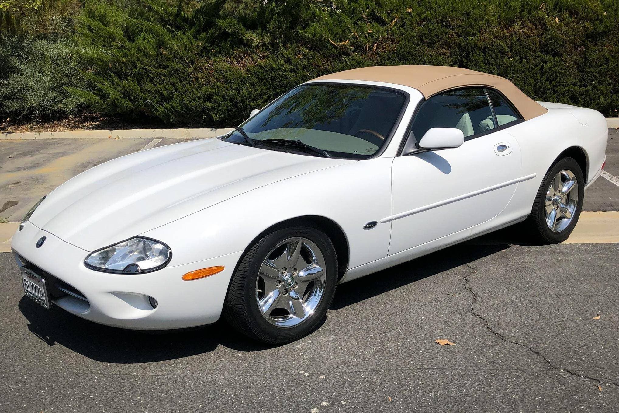 1999 Jaguar XK8 sold for $9,200