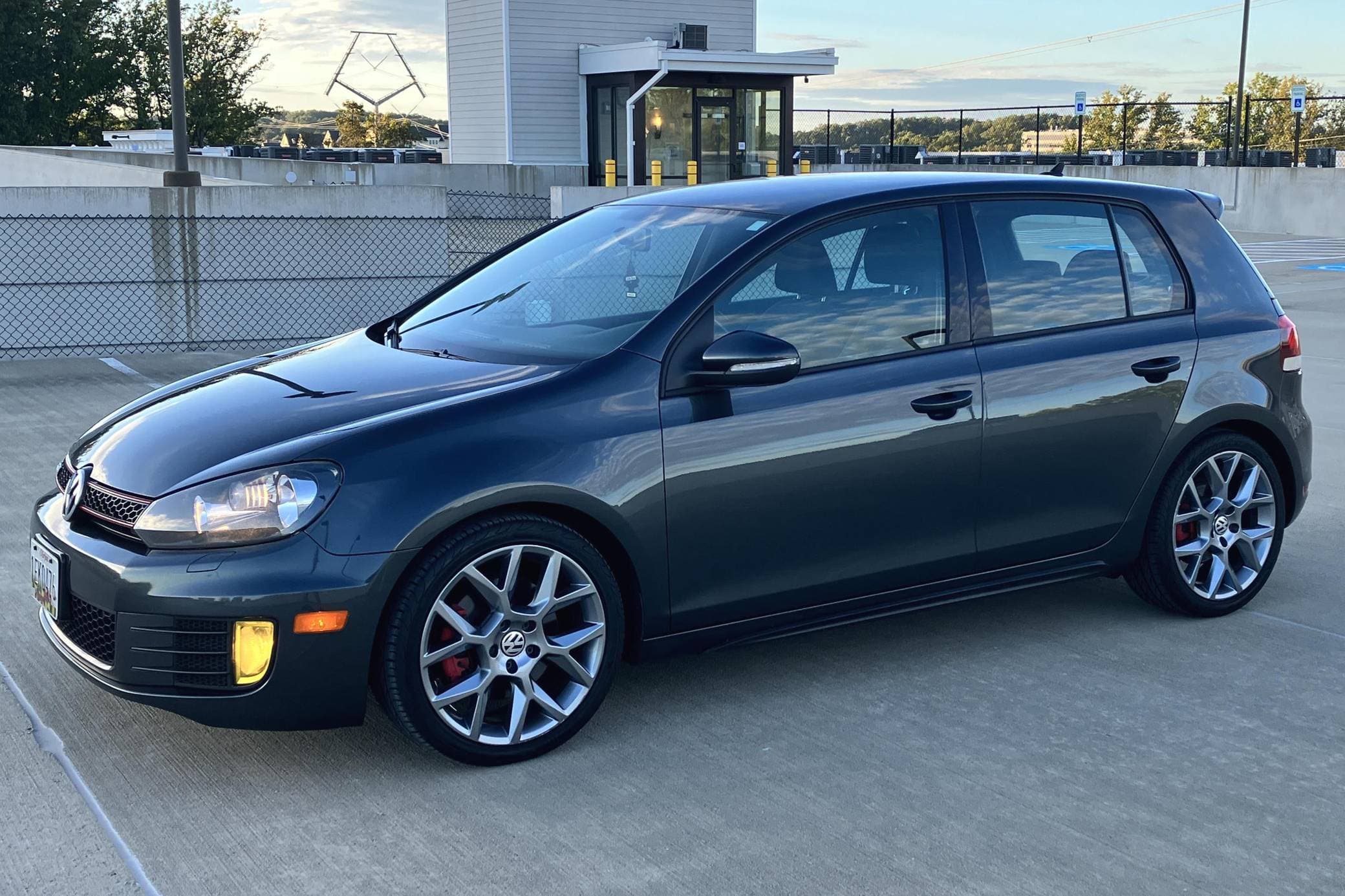 2014 Volkswagen Mk6 GTI sold for $9,950