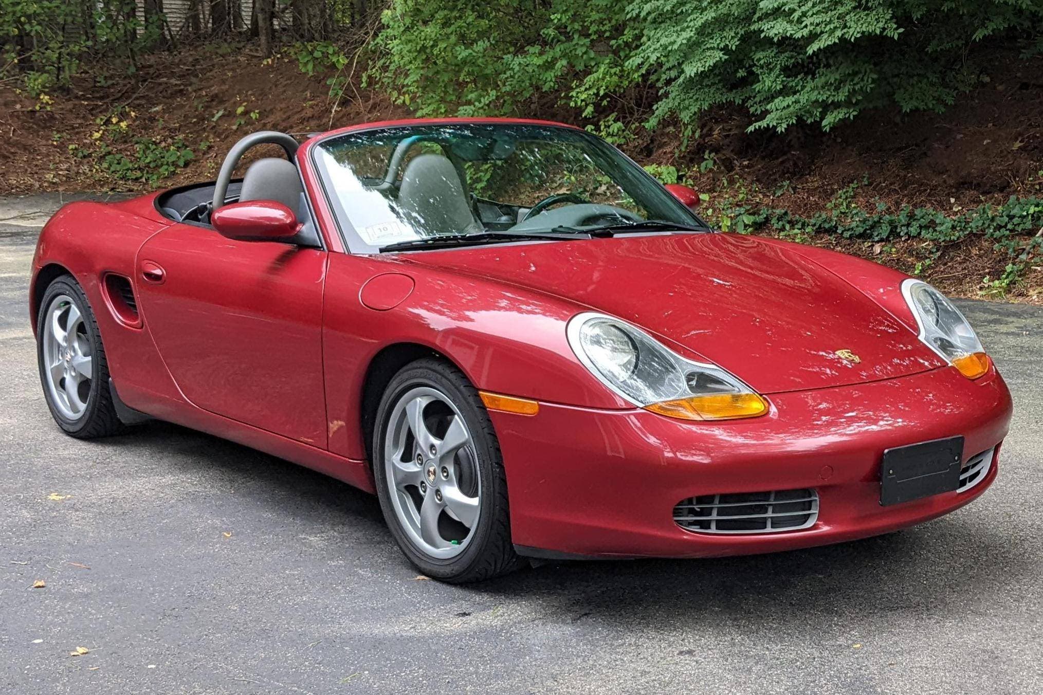 2001 Porsche 986 Boxster sold for $12,986