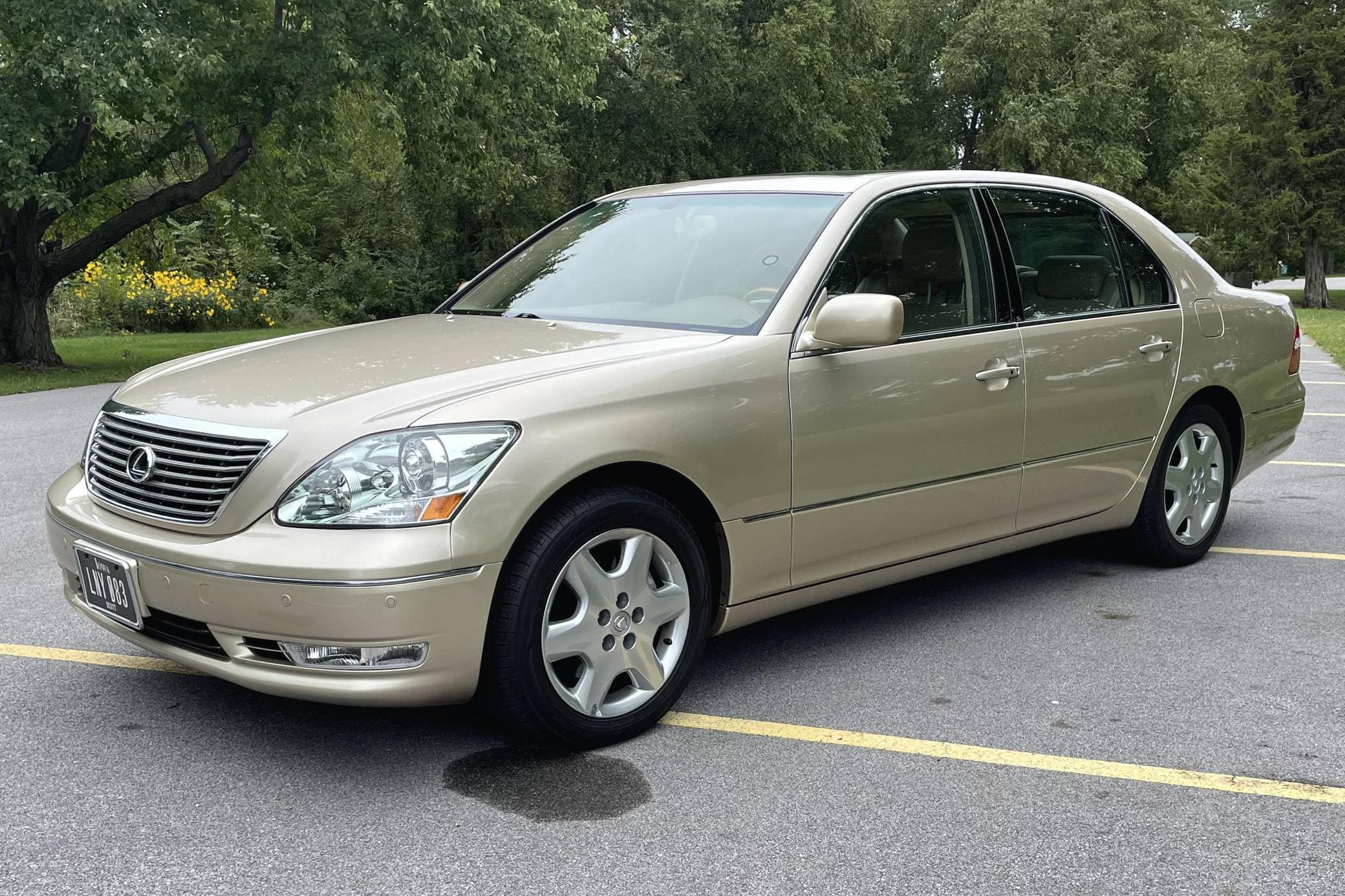 2005 Lexus LS sold for $18,500