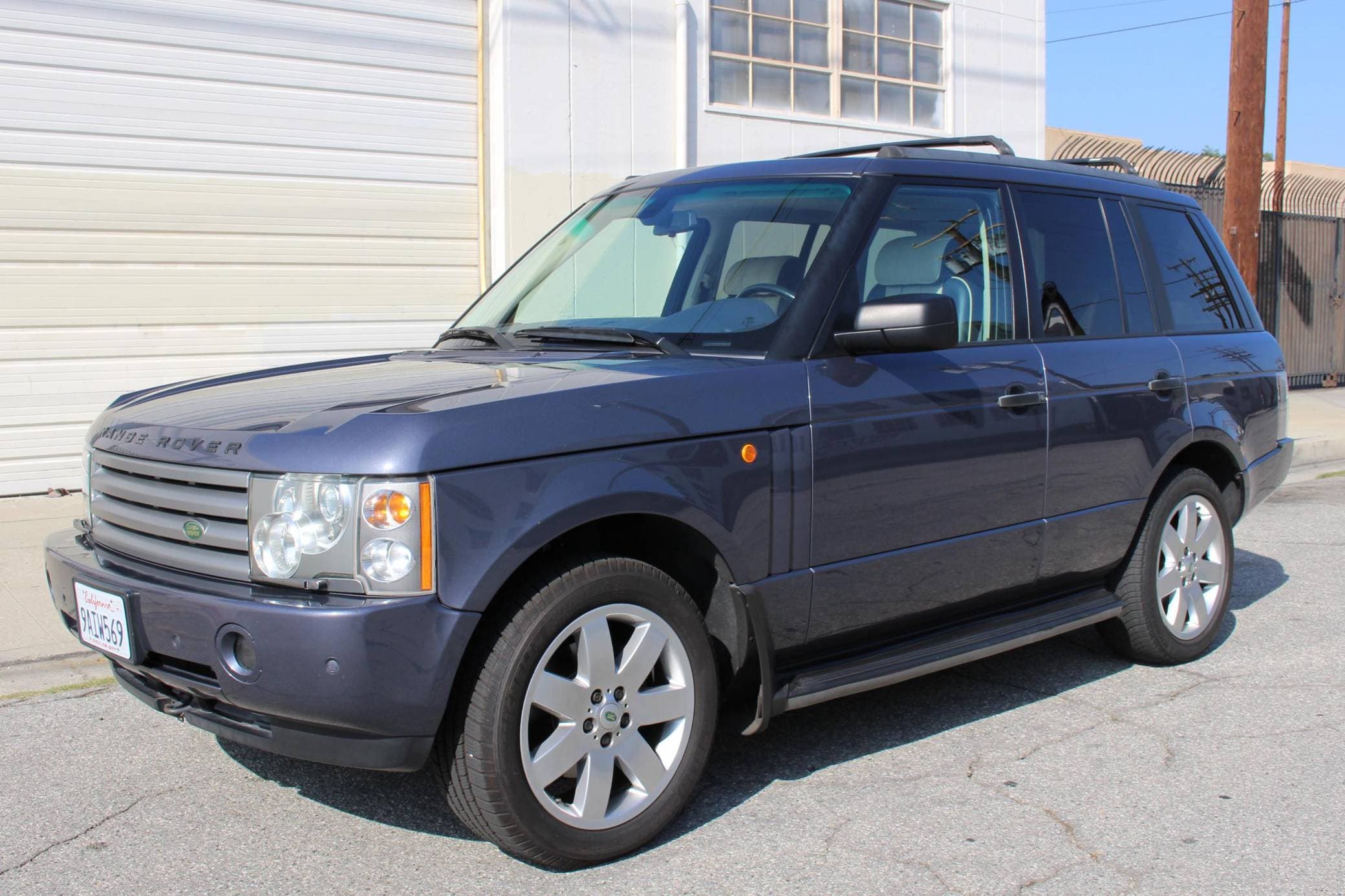 2005 Land Rover Range Rover sold for $14,000