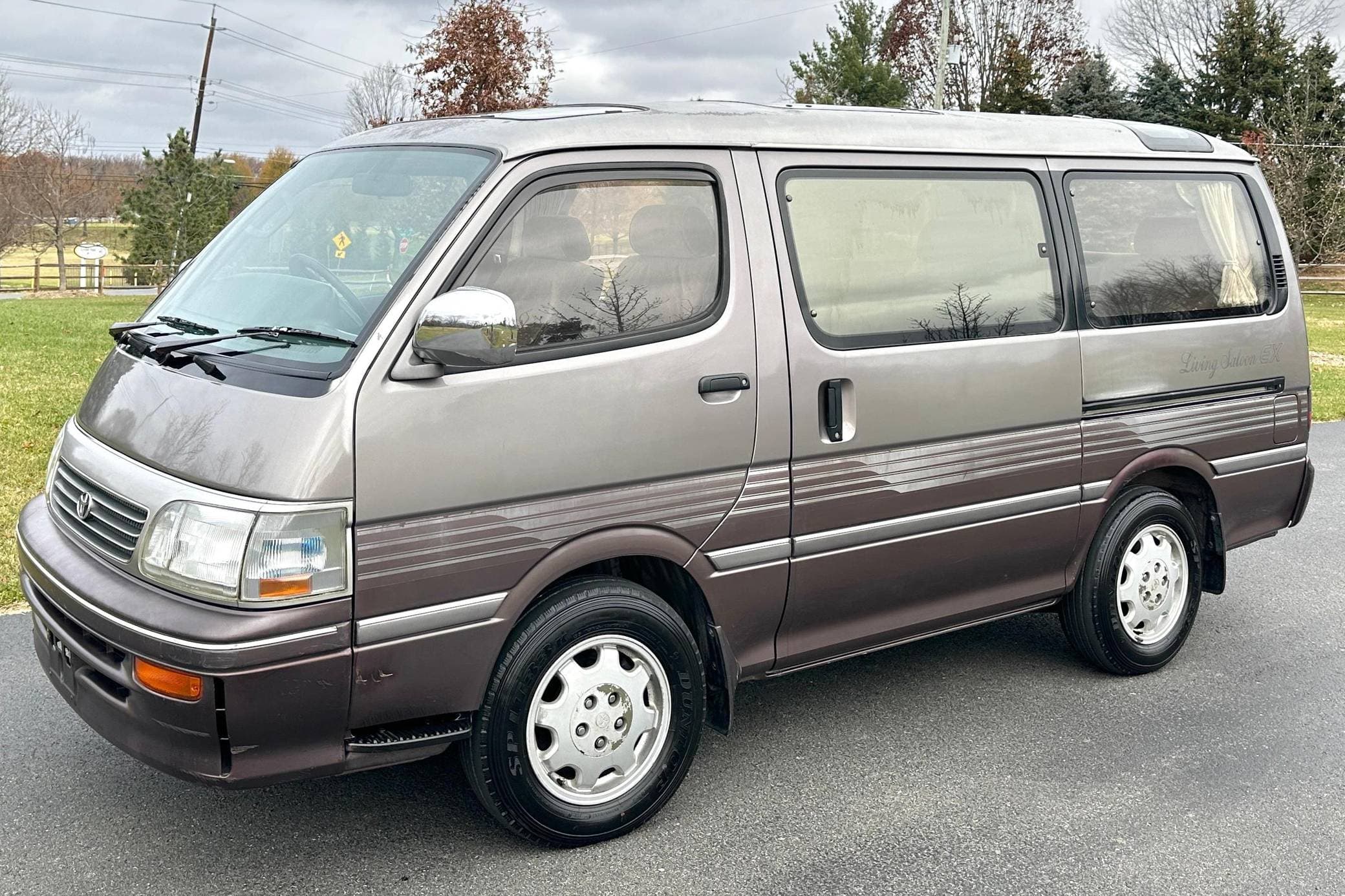 1994 Toyota HiAce sold for $7,400