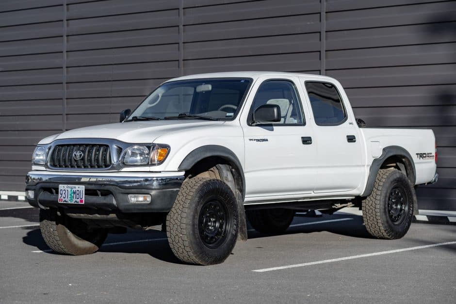 2002 Toyota Tacoma (N1X0 1995-2005) sold for $20,501