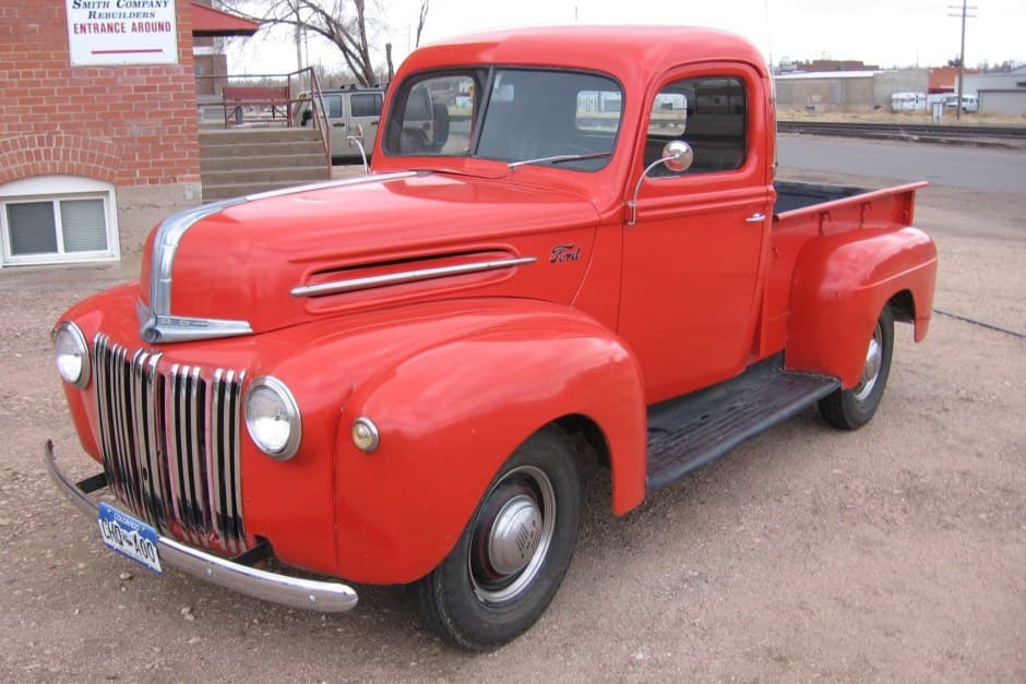 1946 Ford Pickup 1940-1947 sold for $17,500