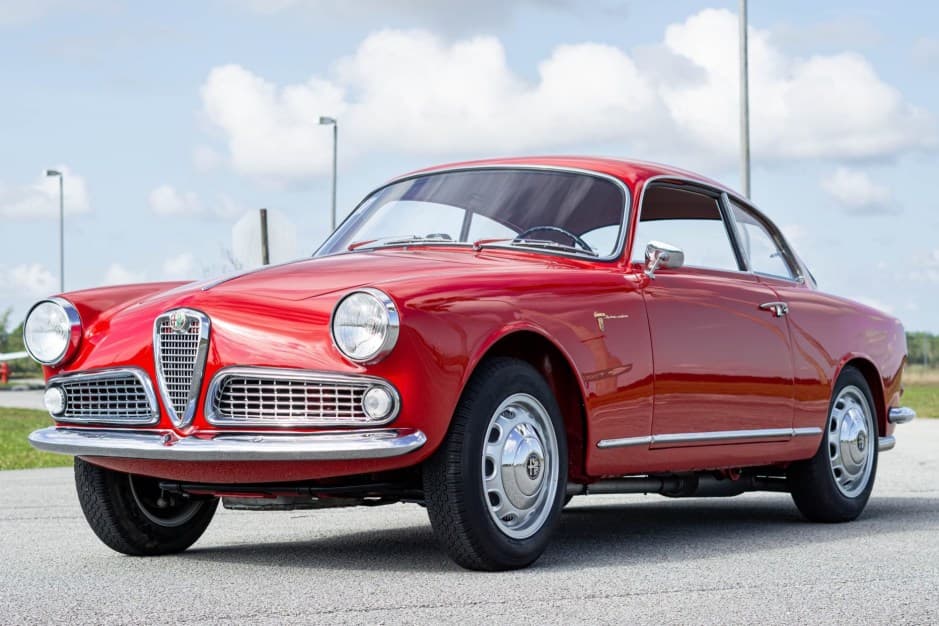 1962 Alfa Romeo 750/101 Series Giulietta & Giulia sold for $44,000