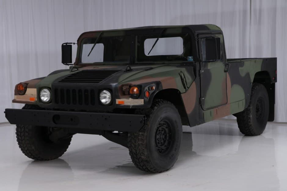 1991 Hummer HMMWV/Humvee sold for $15,777