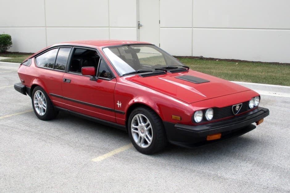 1985 Alfa Romeo GTV6 sold for $11,600
