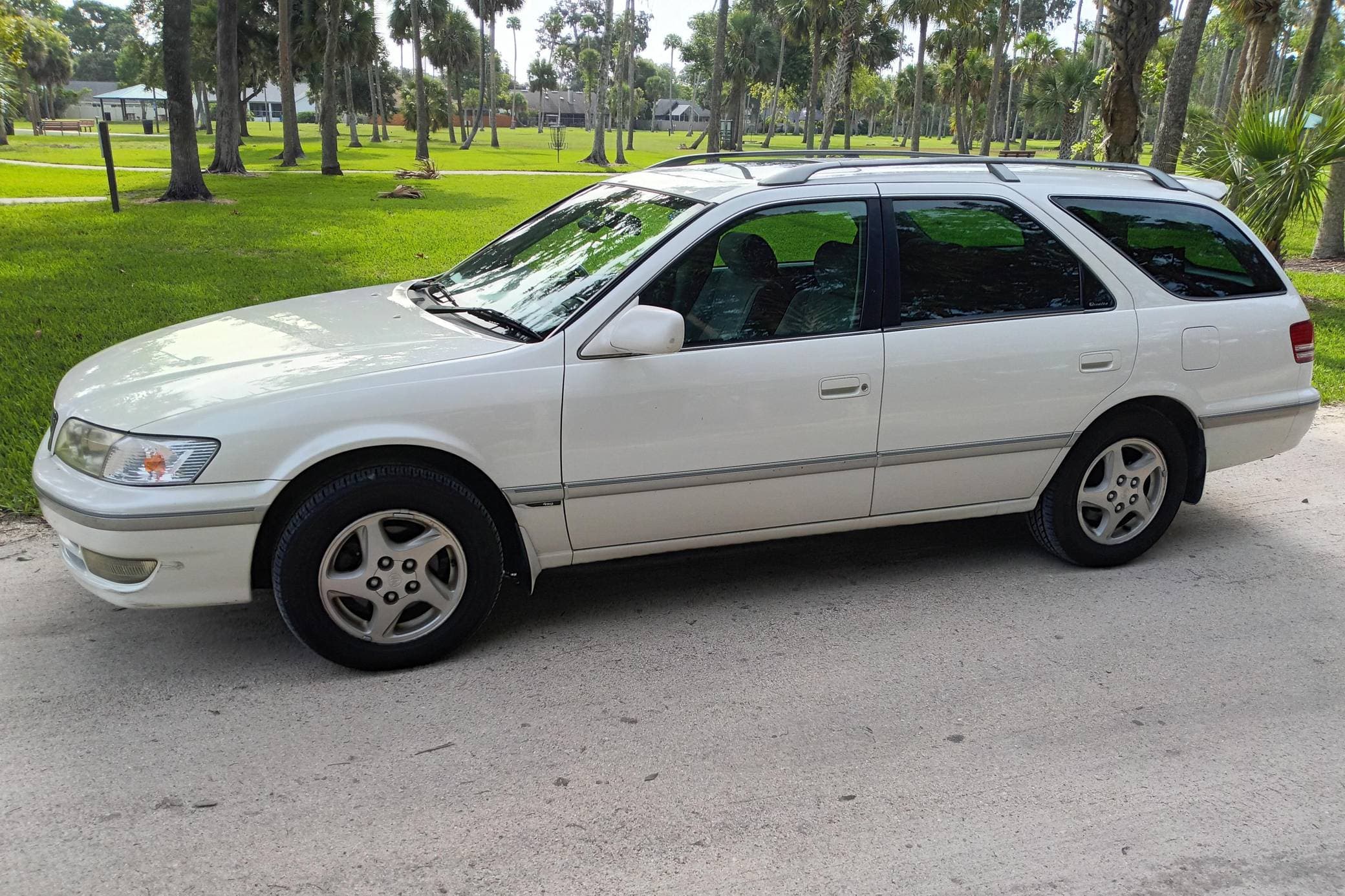 1998 Toyota Mark II sold for $5,900