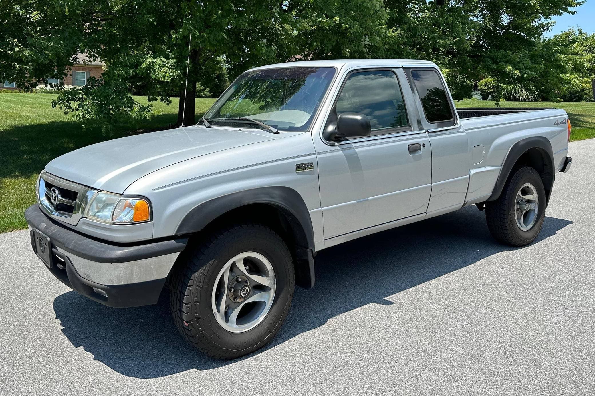 2001 Mazda B3000 sold for $8,000