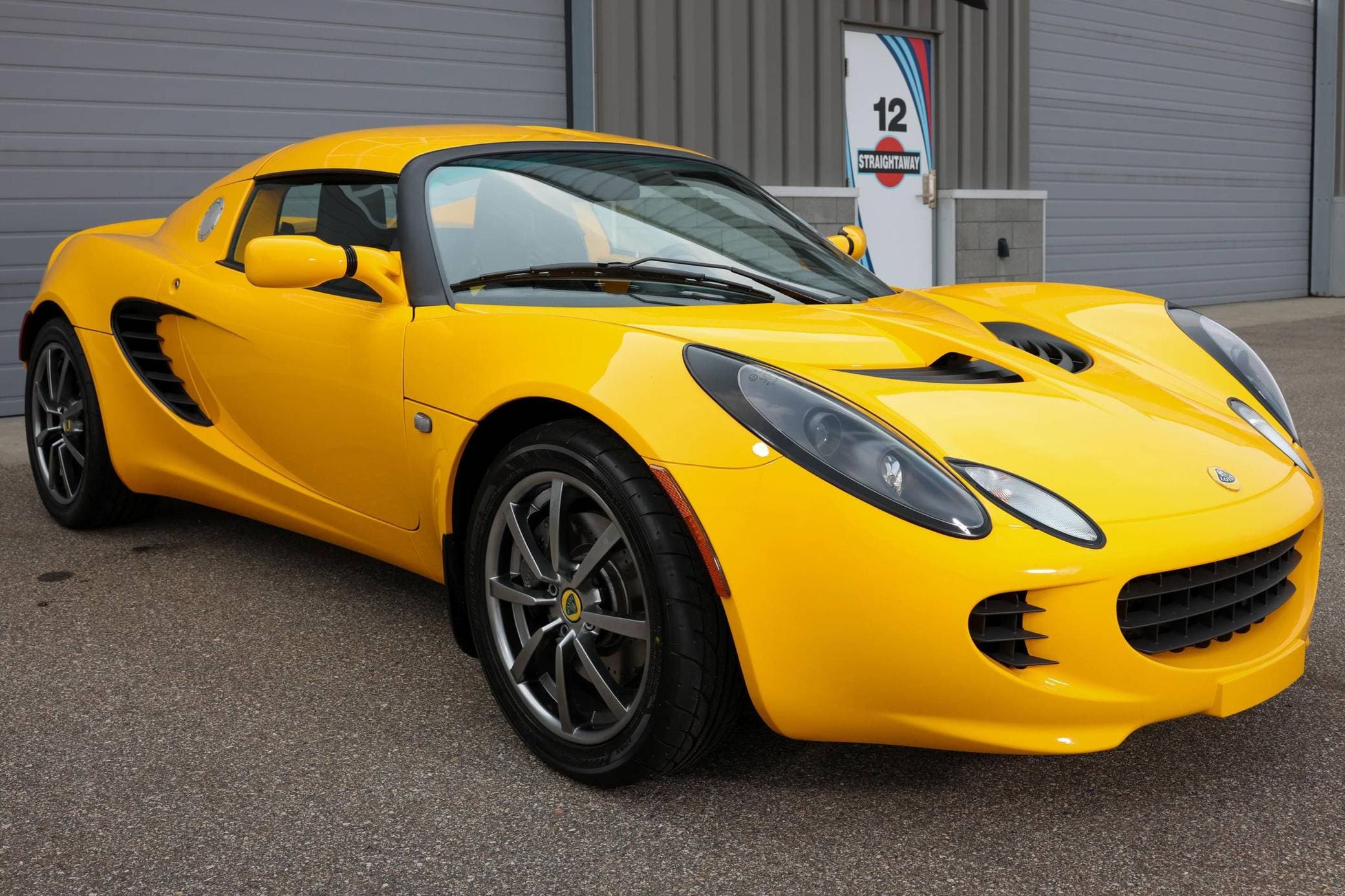 2005 Lotus Elise sold for $52,000
