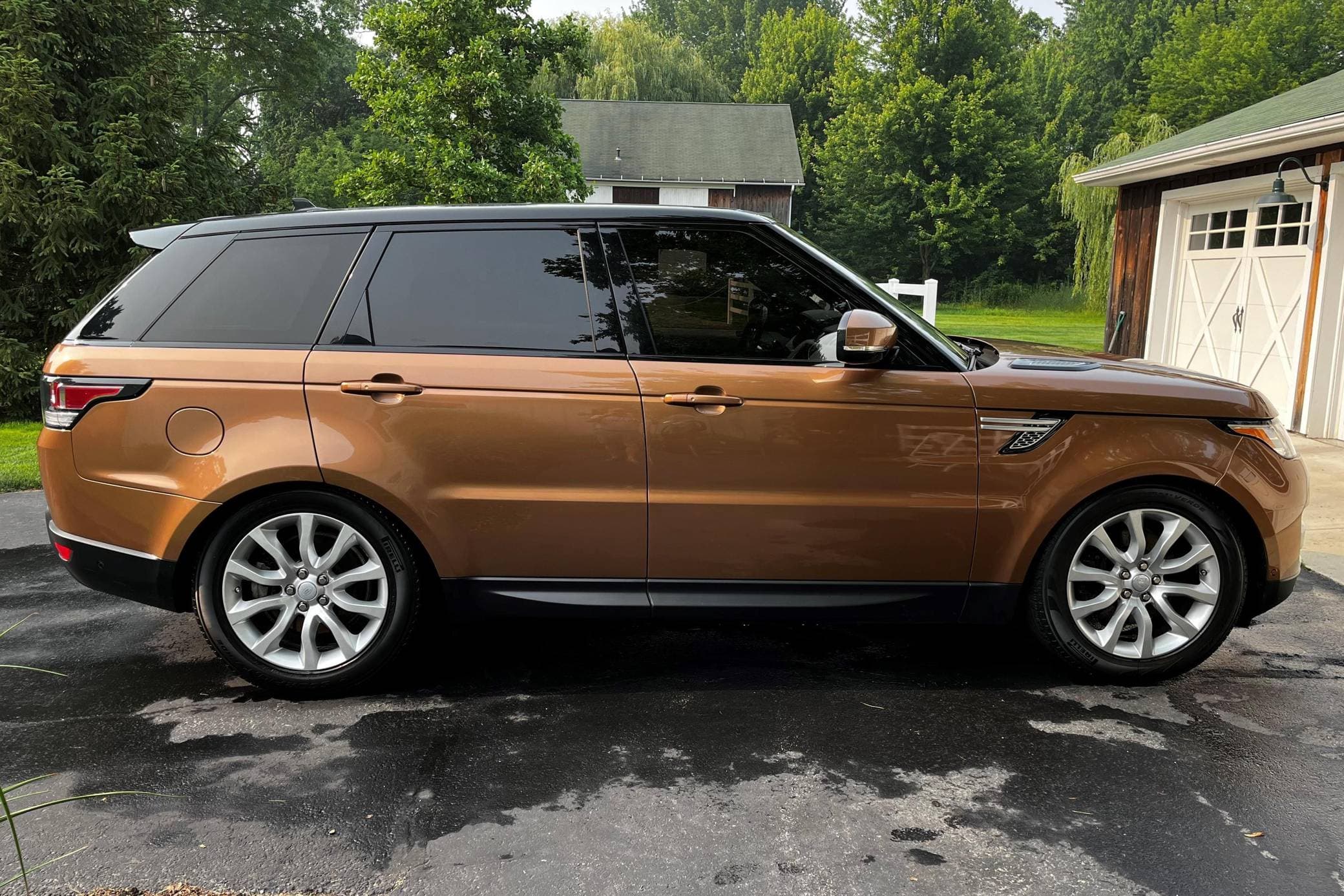 2016 Land Rover Range Rover Sport sold for $39,000