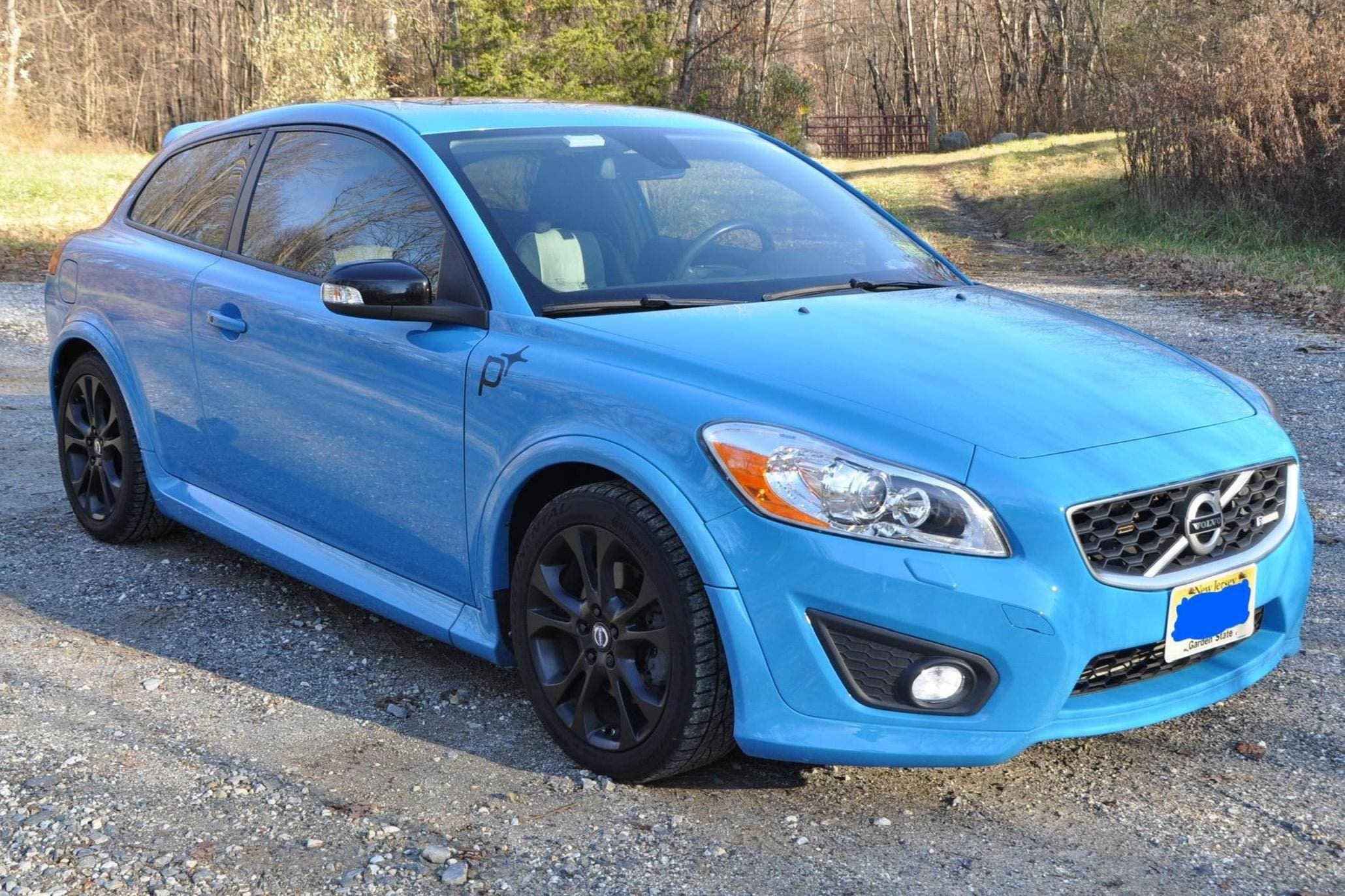2013 Volvo C30 sold for $11,855