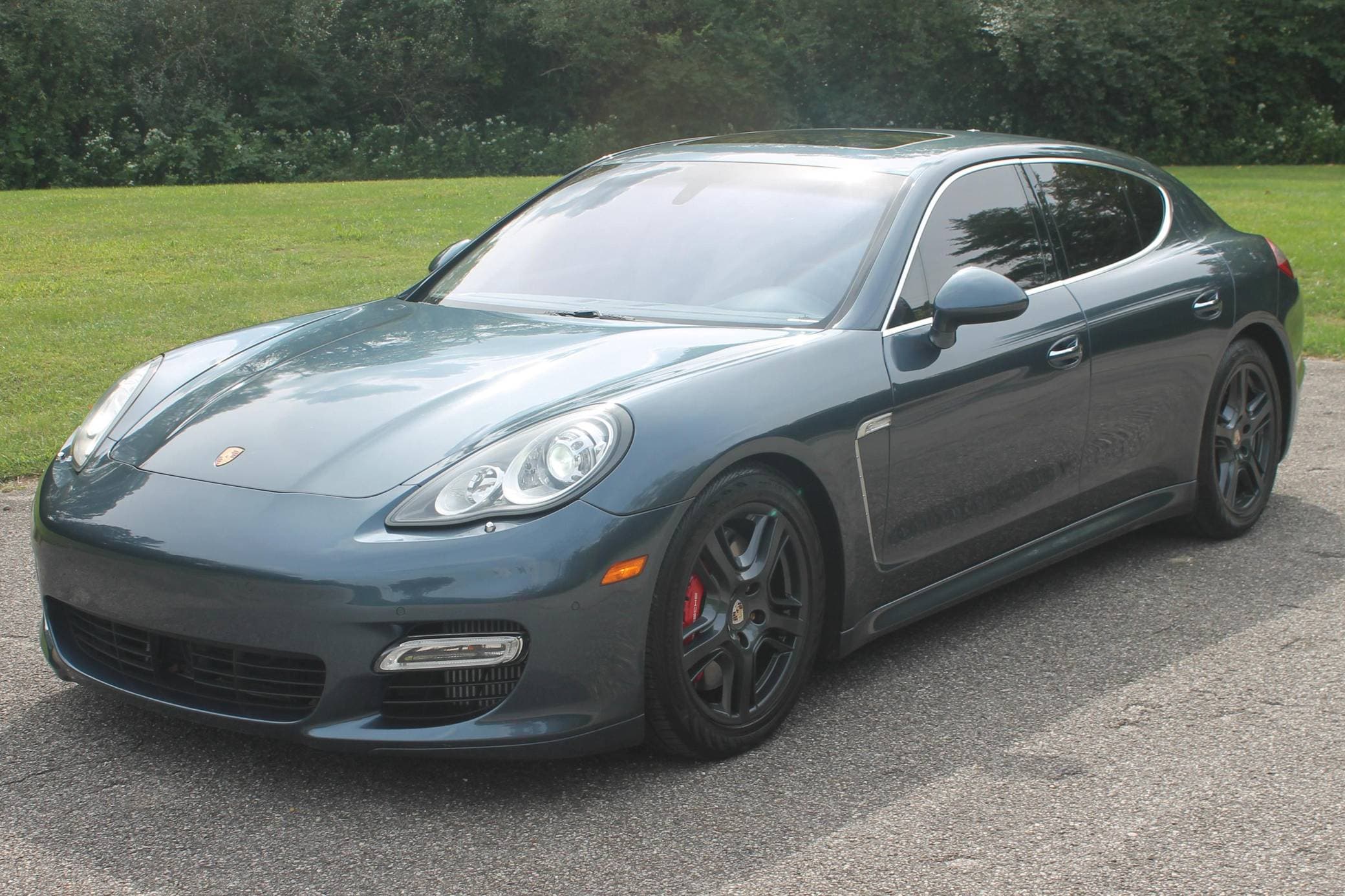 2010 Porsche Panamera sold for $38,472