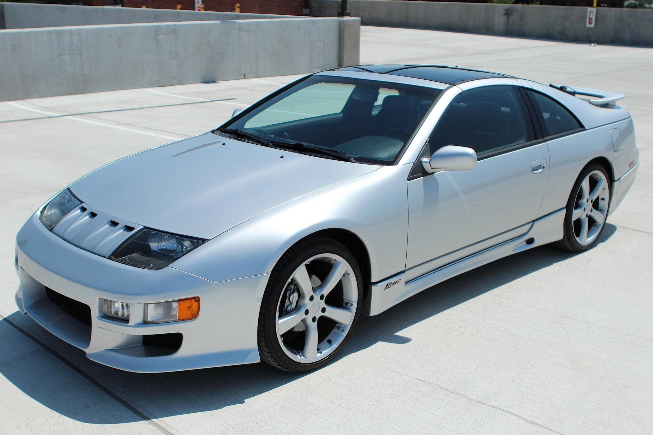 1996 Nissan 300ZX sold for $18,750