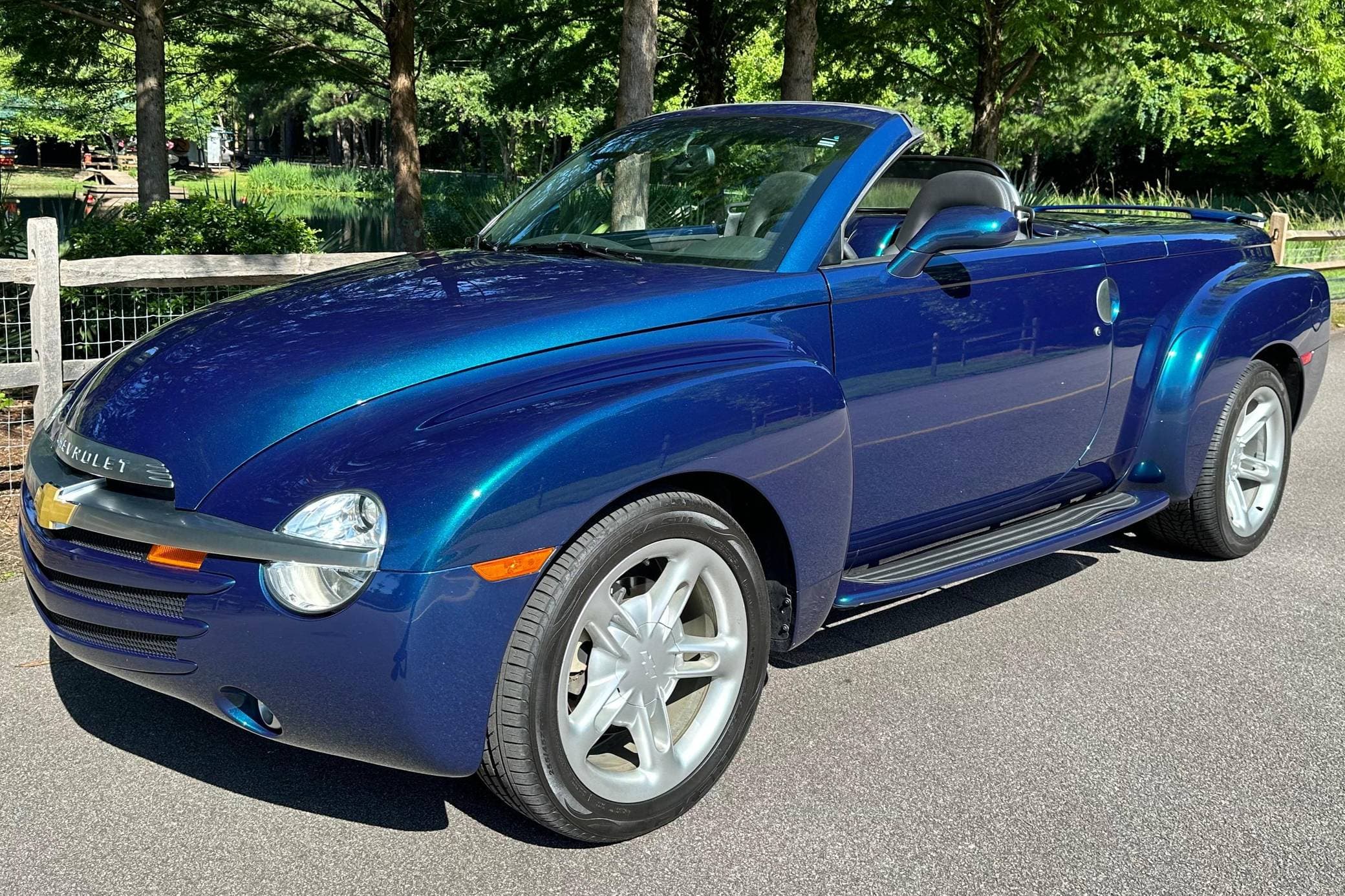 2005 Chevrolet SSR sold for $22,750