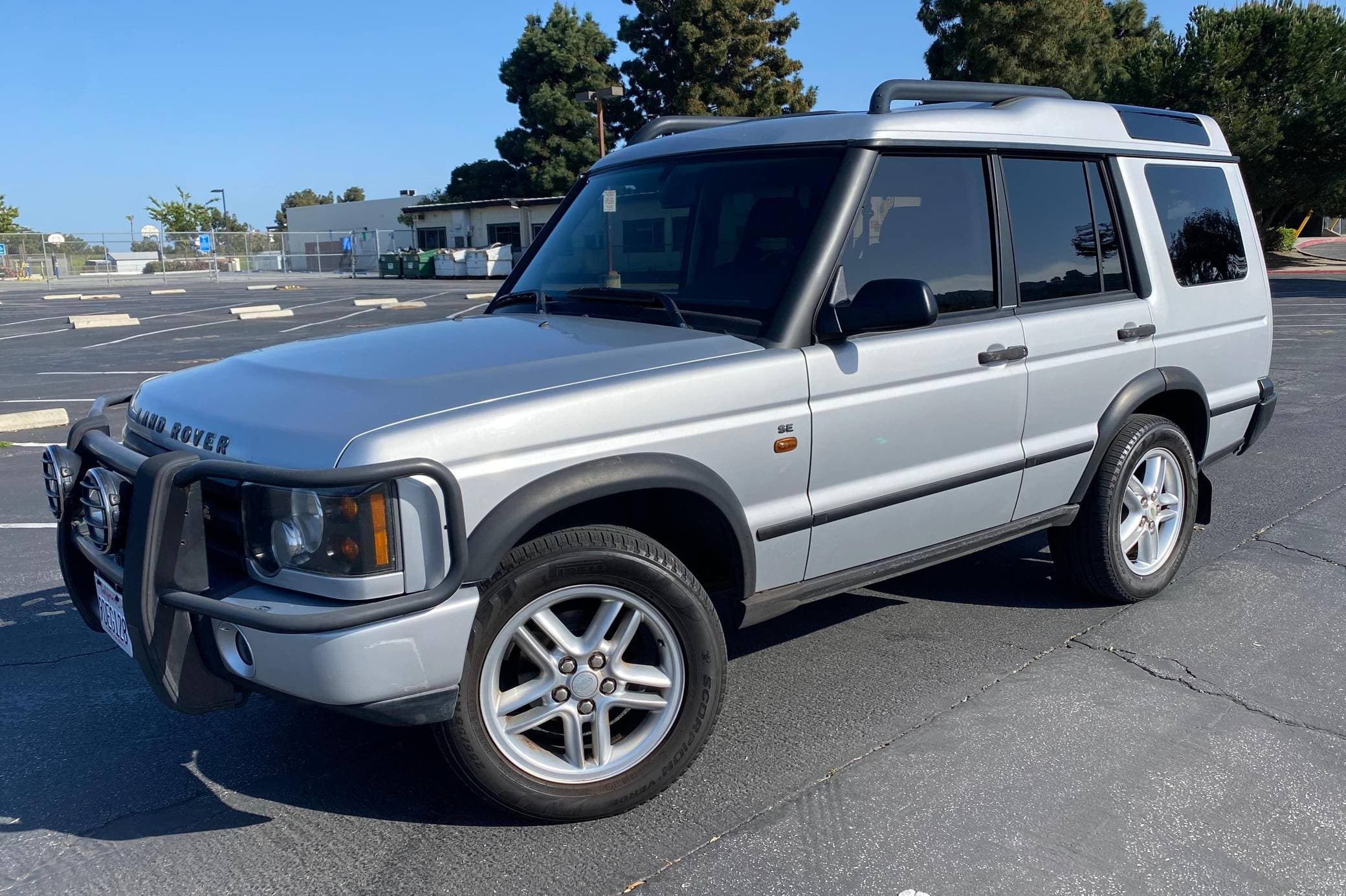 2004 Land Rover Discovery sold for $13,850
