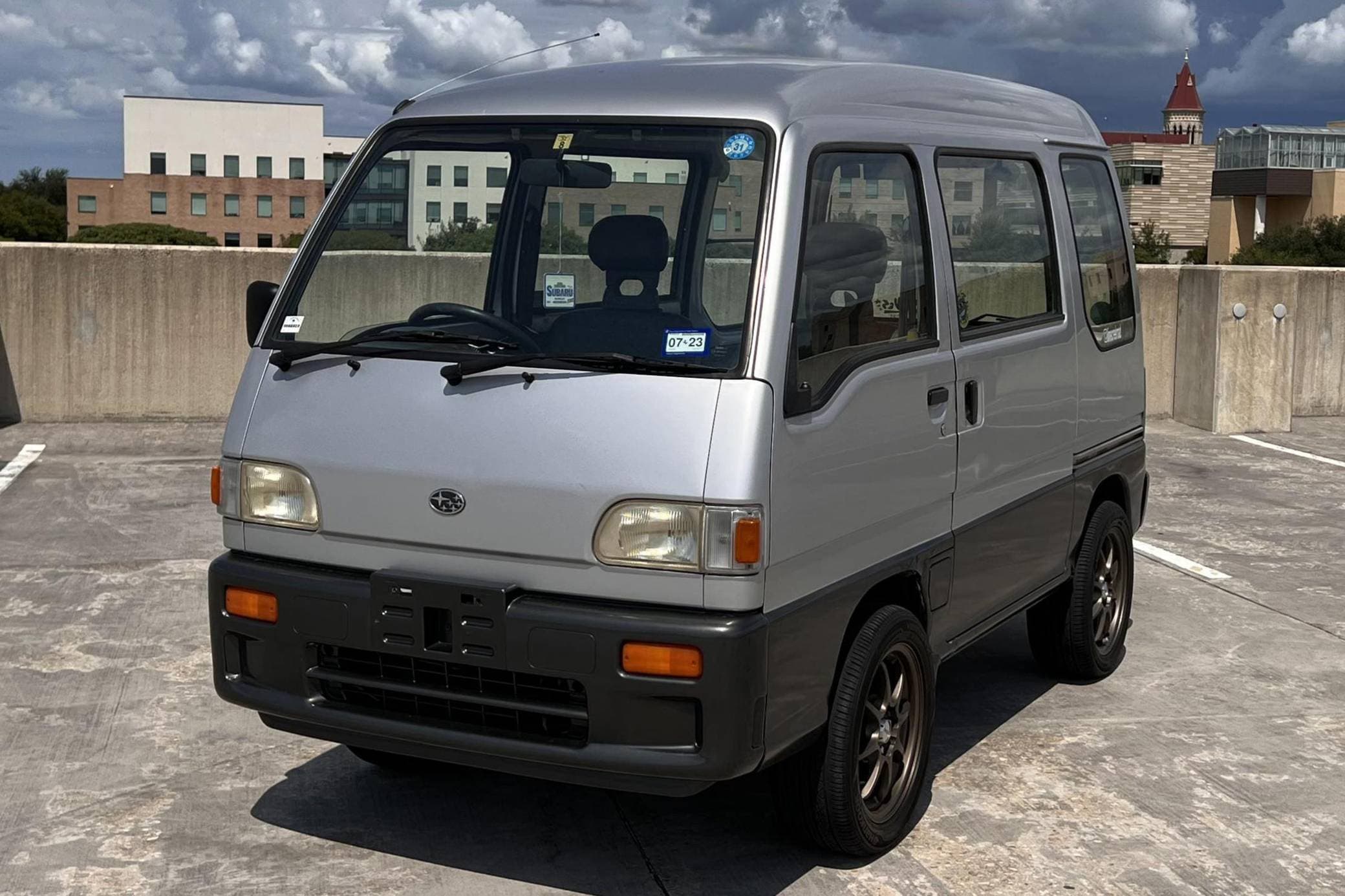 1995 Subaru Sambar sold for $5,800